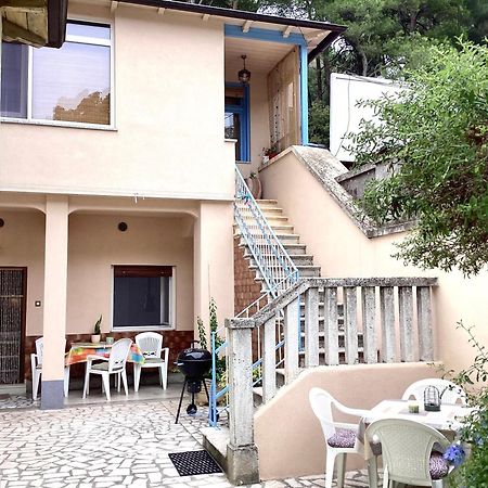 Apartment Punta Pula Exterior photo